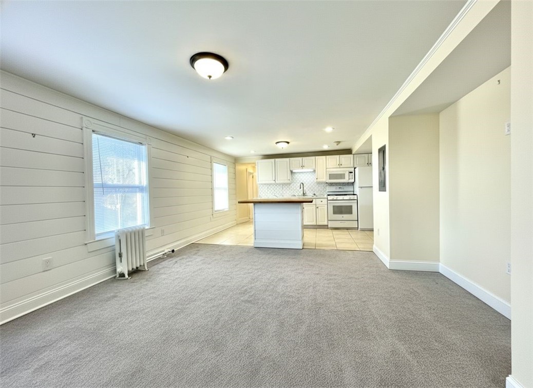 14 Dresser Street, Unit 6 Newport, RI 02840 - Photo 8 of 18