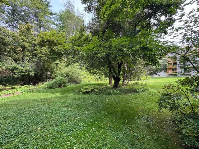 $500,000 | 131 Brook Hollow, Hanover, NH 03755