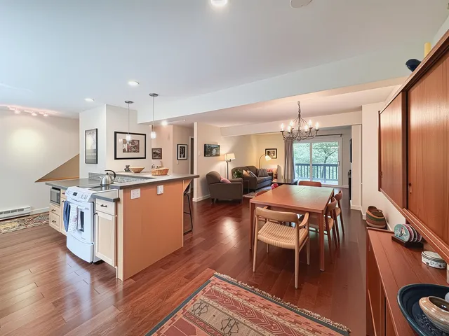 $500,000 | 131 Brook Hollow, Hanover, NH 03755