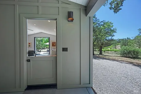 $4,495,000 | 5519 Dry Creek Road, Healdsburg, CA 95448