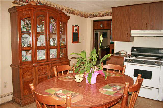 8575 Colf Road Carleton, MI 48117 - Photo 17 of 23