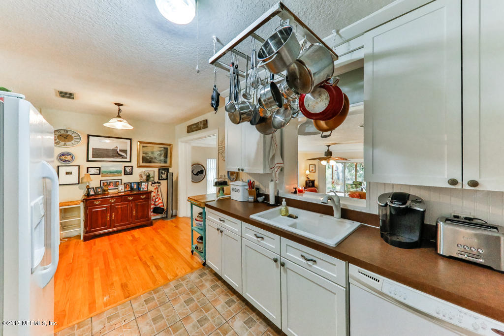 1752 Ormond Road Jacksonville, FL 32225 - Photo 6 of 23 Kitchen