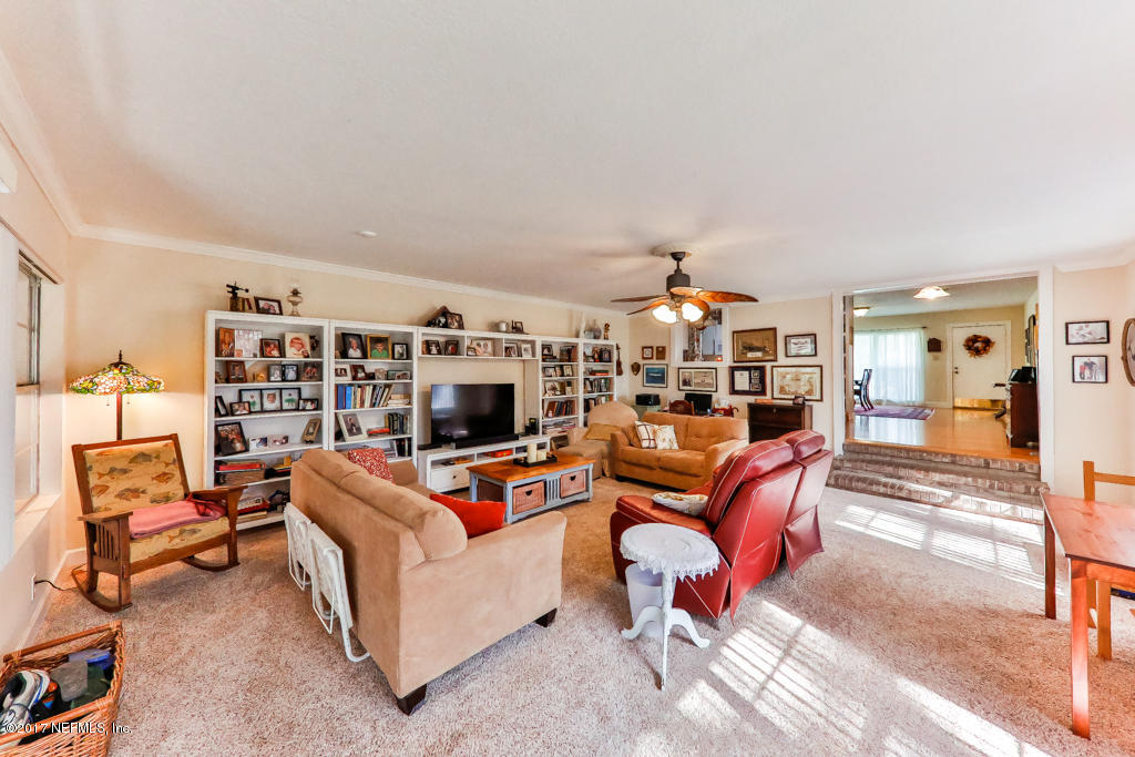1752 Ormond Road Jacksonville, FL 32225 - Photo 9 of 23 Family Room