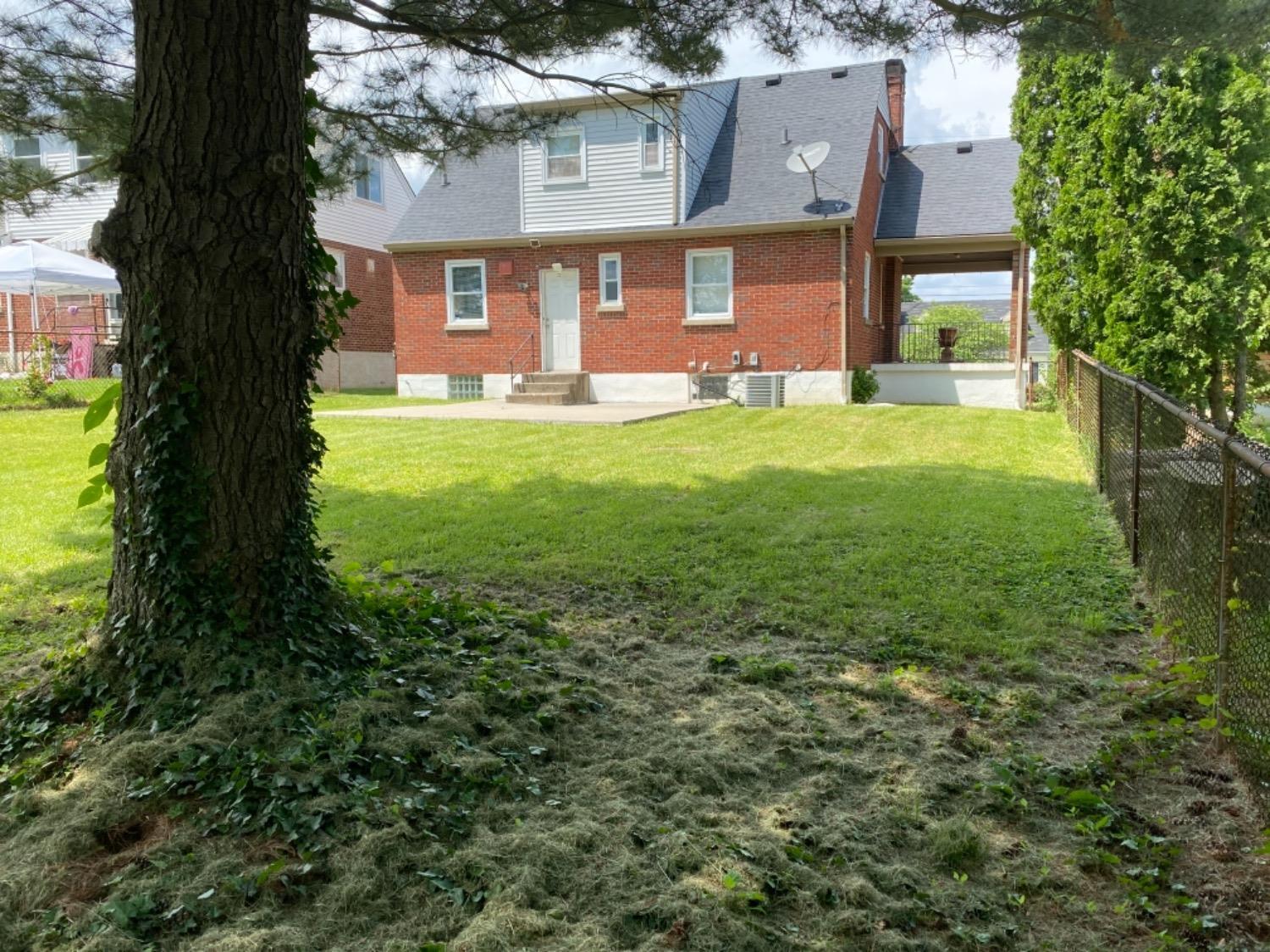 4763 Fehr Road Cincinnati, OH 45238 - Photo 5 of 10