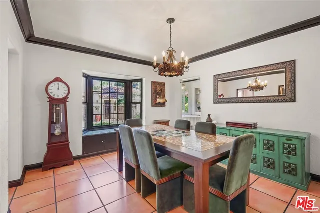 $2,375,000 | 6119 Del Valle Drive, Los Angeles, CA 90048