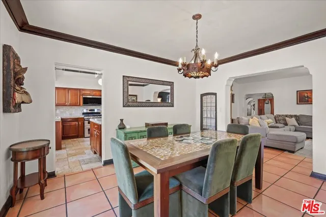 $2,375,000 | 6119 Del Valle Drive, Los Angeles, CA 90048