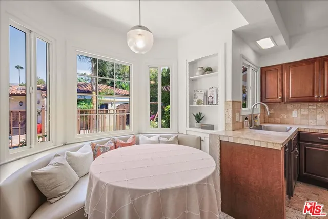 $2,375,000 | 6119 Del Valle Drive, Los Angeles, CA 90048