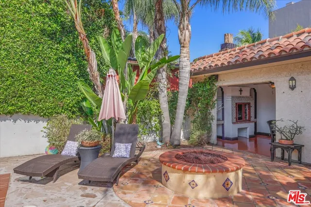 $2,375,000 | 6119 Del Valle Drive, Los Angeles, CA 90048