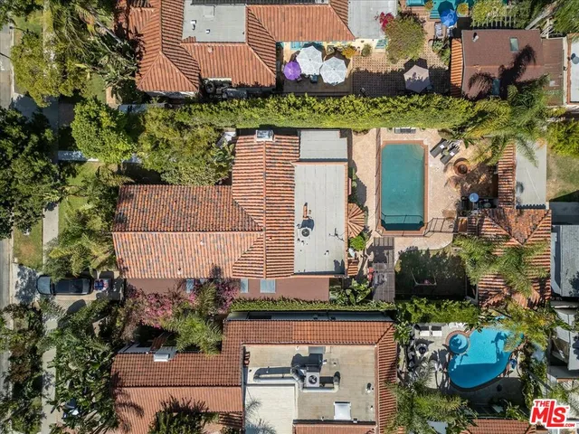 $2,375,000 | 6119 Del Valle Drive, Los Angeles, CA 90048