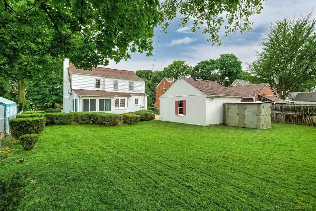 926 Hampton Road Grosse Pointe, MI 48236 - Photo 21 of 25 50077931-20.JPG