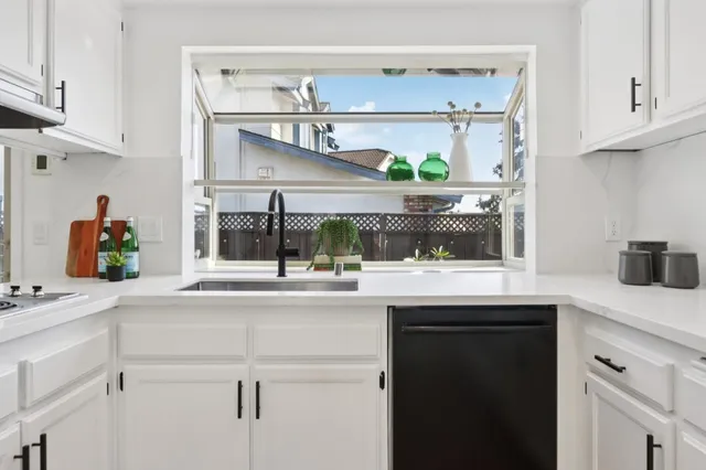 $2,200,000 | 1100 Ramblewood Way, San Mateo, CA 94403