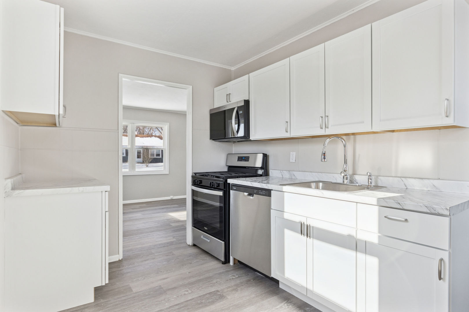 5216 North Roberts Road Peoria Heights, IL 61616 - Photo 8 of 15