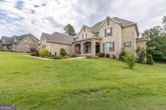 $899,000 | 223 Yale Circle, Bonaire, GA 31005