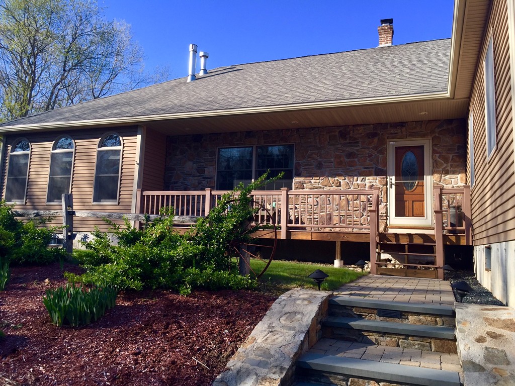 906 Millville Road Uxbridge, MA 01569 - Photo 3 of 30 Gallery Image 3
