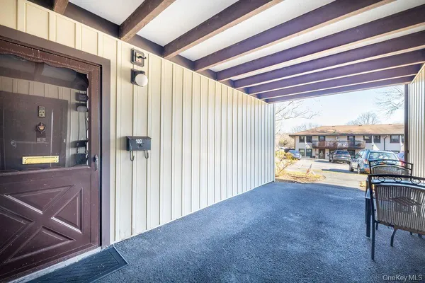 $240,000 | 10 Regents Place, Unit D, Yorktown Heights, NY 10598