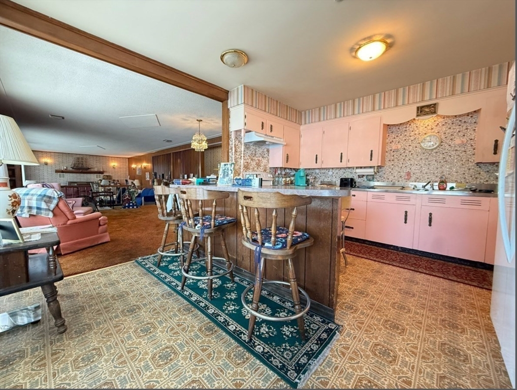 20 Indian Point Road Webster, MA 01570 - Photo 4 of 26