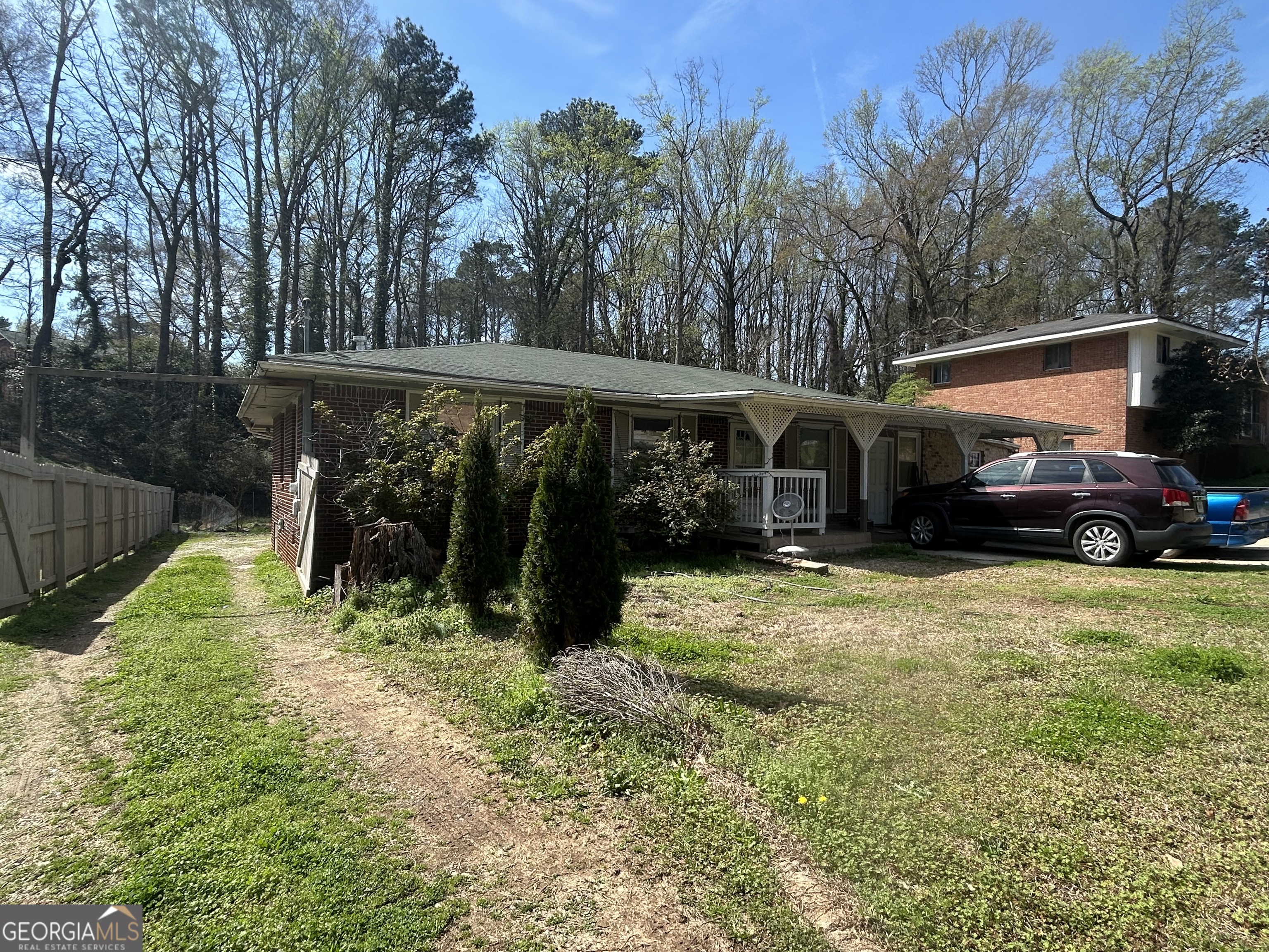 935 Slash Pine Road Forest Park, GA 30297 - Photo 2 of 2