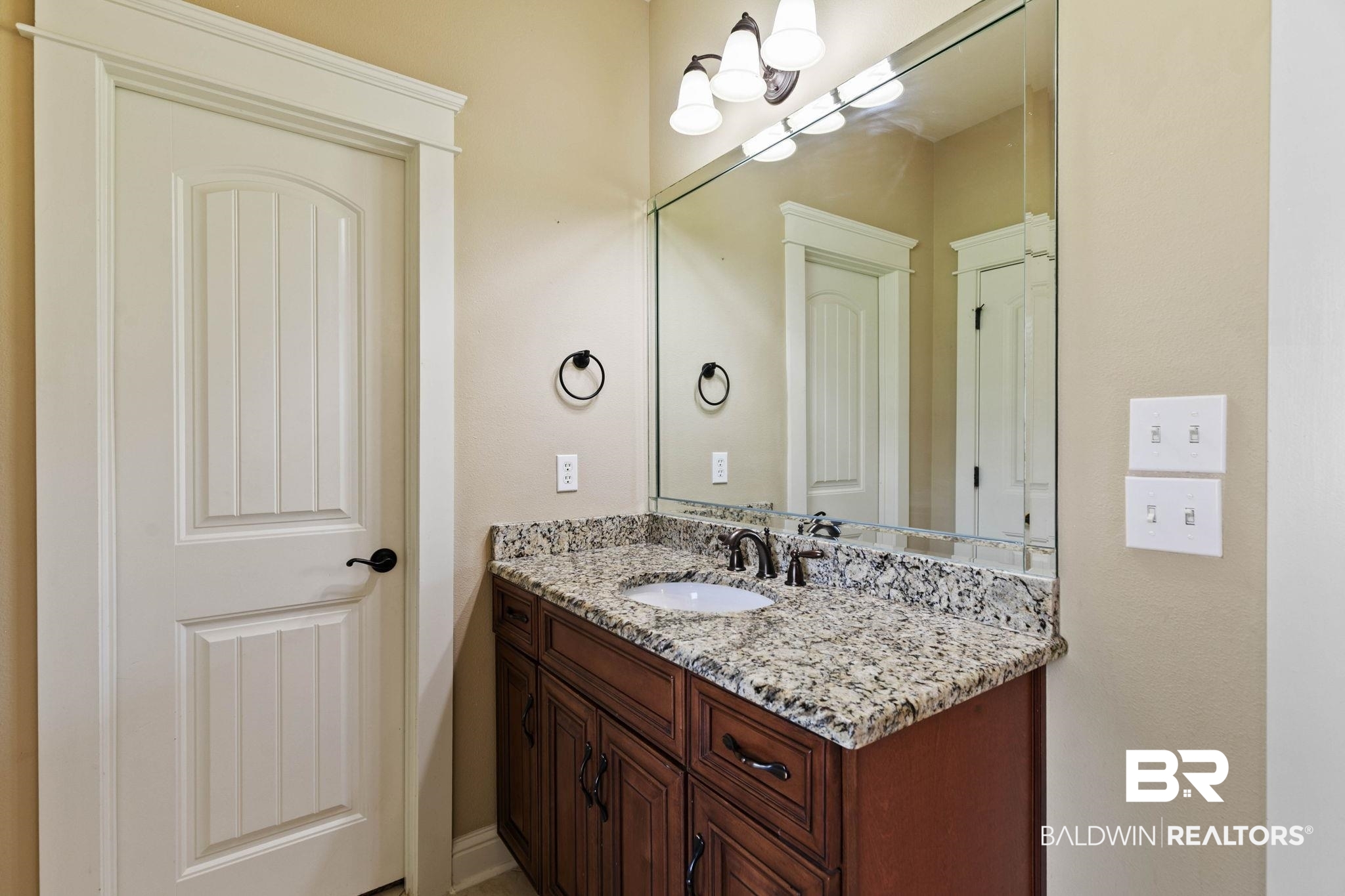 8735 Bainbridge Drive Daphne, AL 36526 - Photo 23 of 38