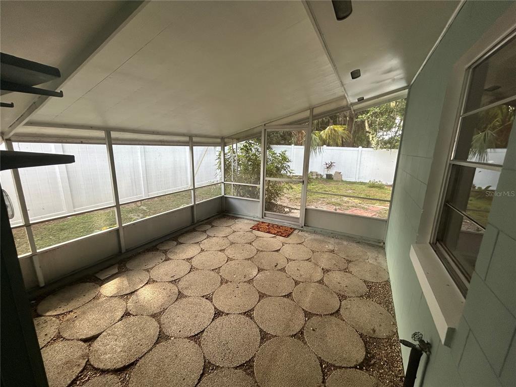 102 East Pendleton Avenue Eustis, FL 32726 - Photo 26 of 33