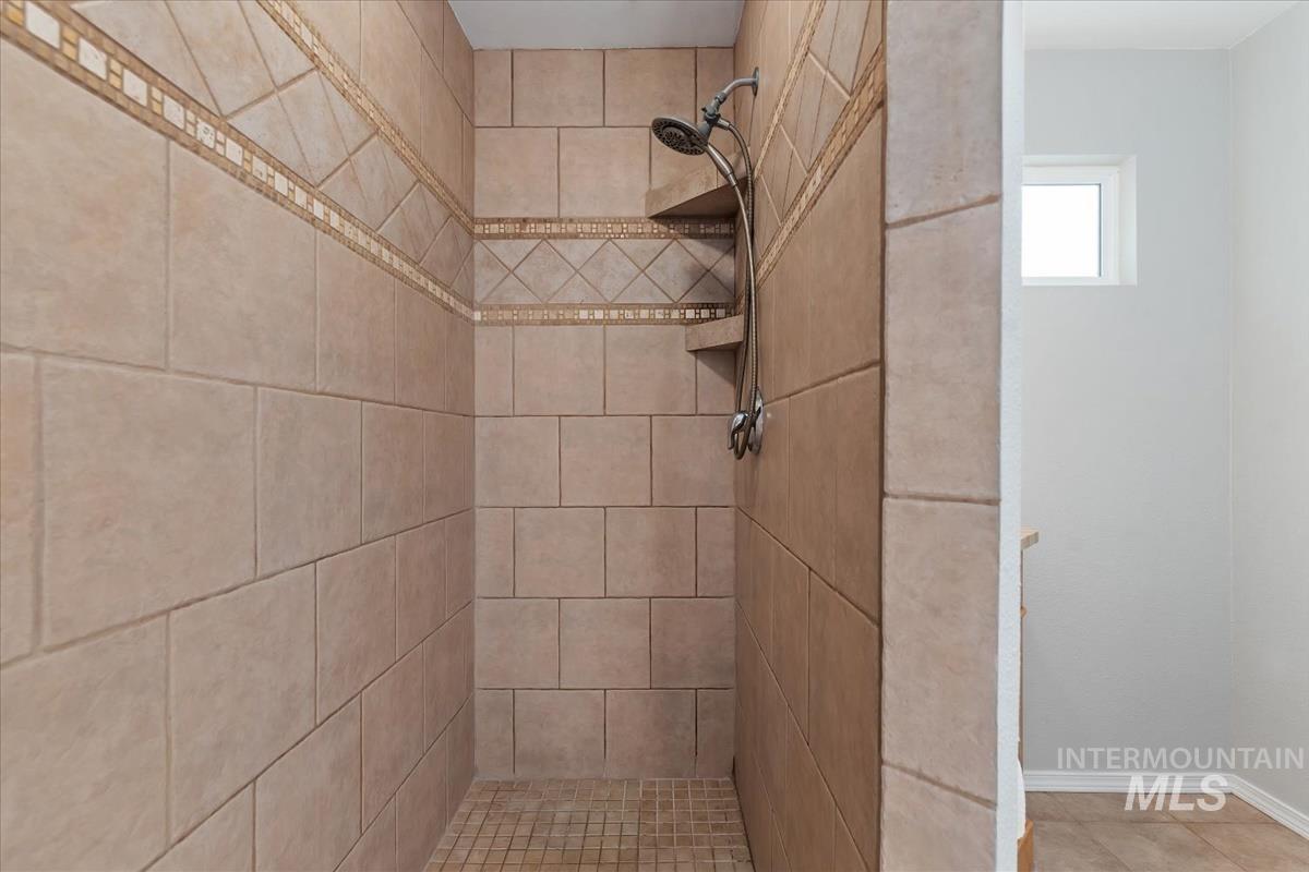 6118 North Widgeon Way Boise, ID 83714 - Photo 23 of 42