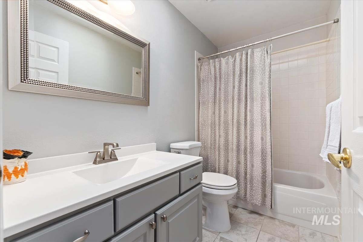 6118 North Widgeon Way Boise, ID 83714 - Photo 6 of 42