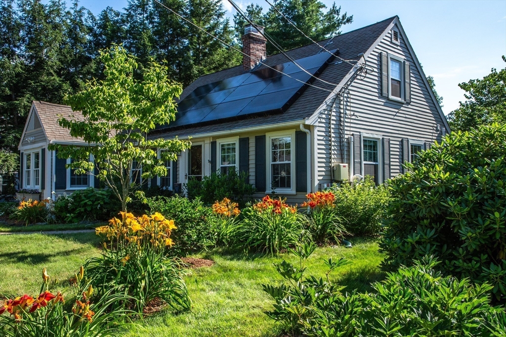 16 Beverly Road Natick, MA 01760 - Photo 5 of 37 front view of a house with a yard