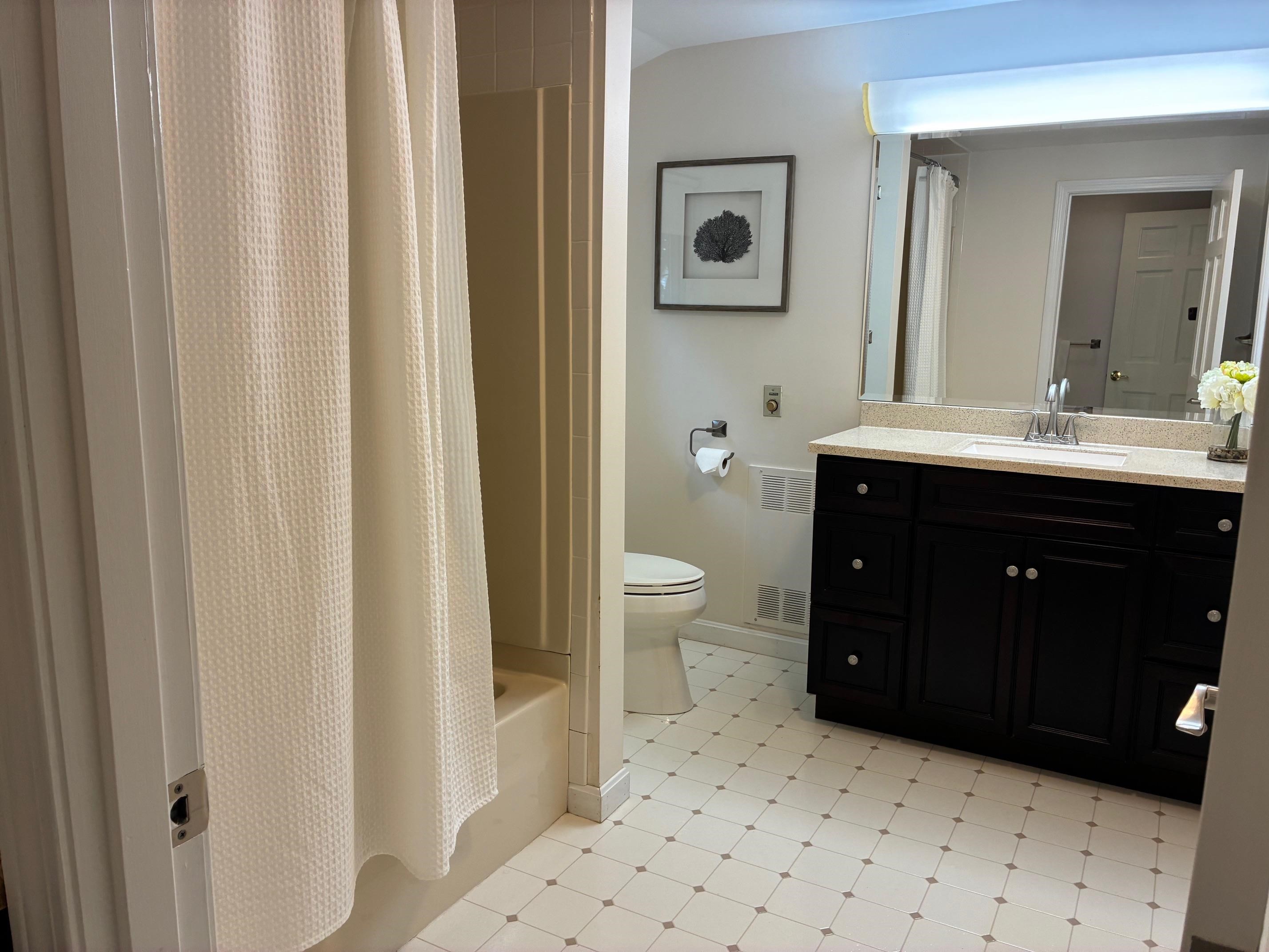 11 Boston Harbor Road Dover, NH 03820 - Photo 8 of 10