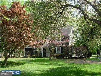 80 East Rose Tree Road Media, PA 19063 - Photo 2 of 6 a big yard with table and trees
