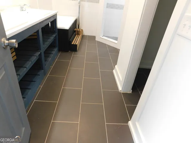 a view of washer and dryer