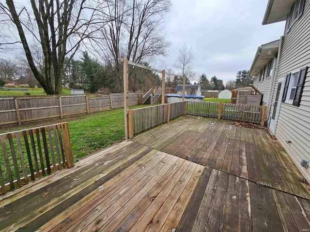 $375,000 | 52040 Avanelle Street, Granger, IN 46530