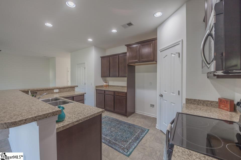 127 Riverdale Road Simpsonville, SC 29680 - Photo 7 of 32 Gallery Image 7