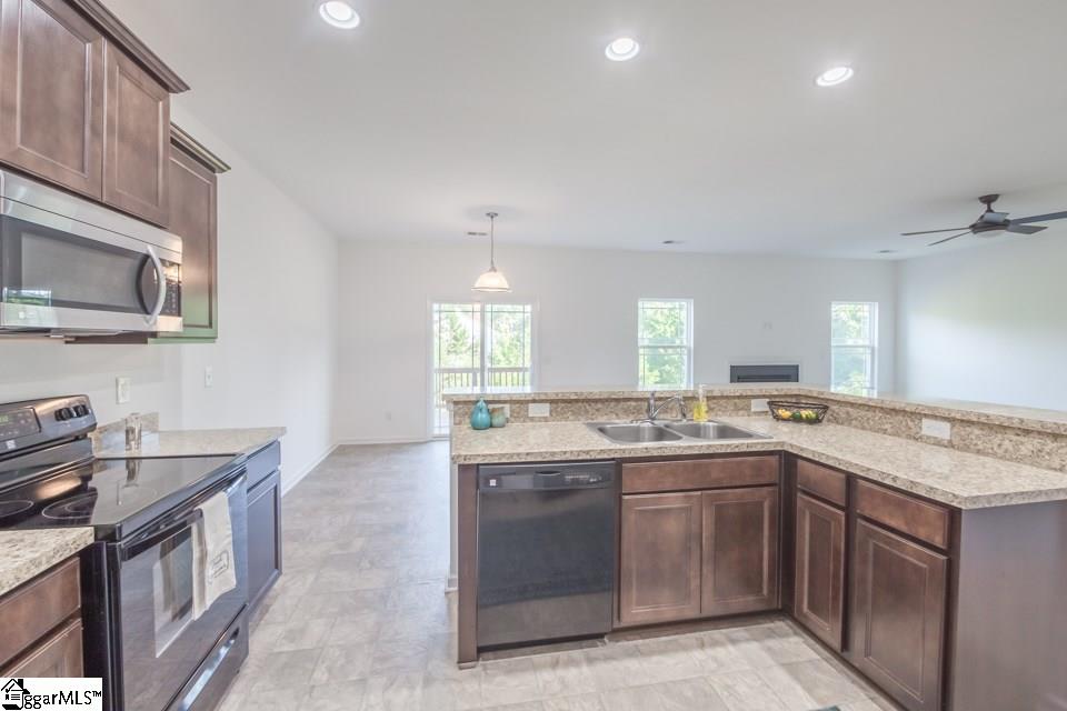 127 Riverdale Road Simpsonville, SC 29680 - Photo 8 of 32 Gallery Image 8
