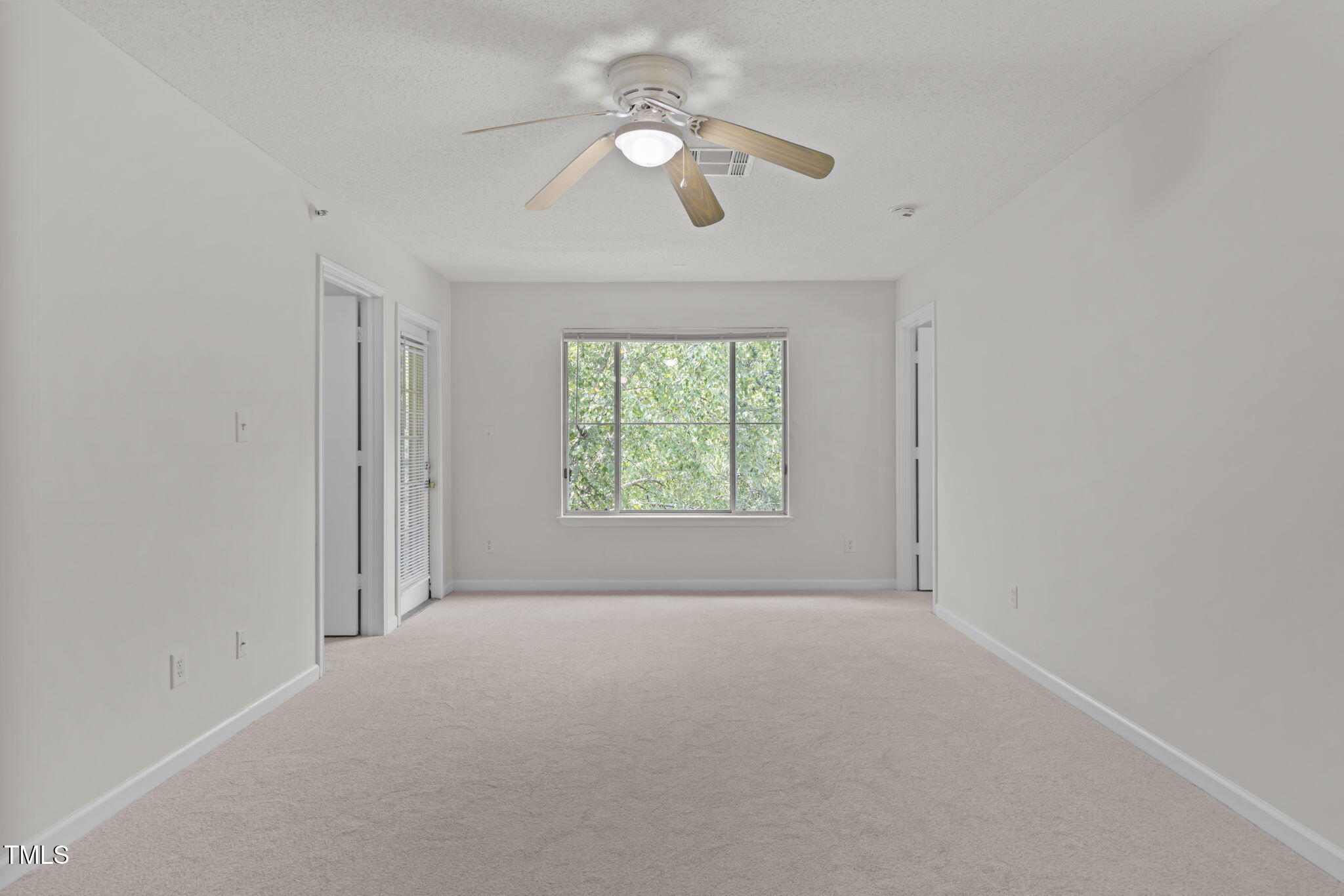 1521 Graduate Lane, Unit 302 Raleigh, NC 27606 - Photo 7 of 21 13-web-or-mls-3D5A2064