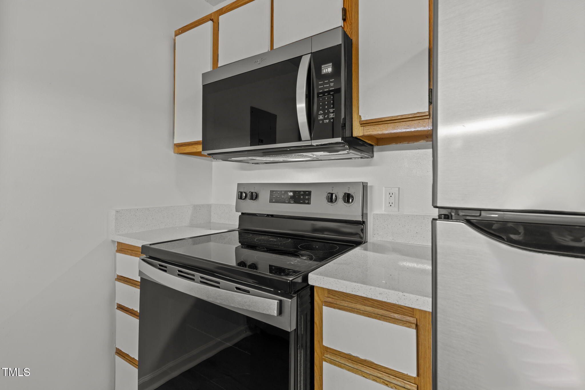 1521 Graduate Lane, Unit 302 Raleigh, NC 27606 - Photo 9 of 21 7-web-or-mls-3D5A2046