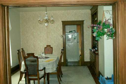 1147 Maple St Extension Coraopolis, PA 15108 - Photo 2 of 8 Gallery Image 2