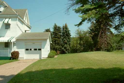 1147 Maple St Extension Coraopolis, PA 15108 - Photo 6 of 8 Gallery Image 6