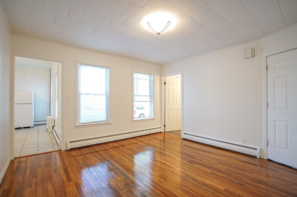 72 Walnut Street, Unit 1L Chicopee, MA 01020 - Photo 8 of 17