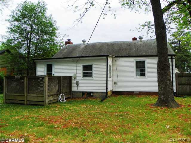 3016 Maplewood Road Henrico, VA 23228 - Photo 2 of 12 Exterior Back