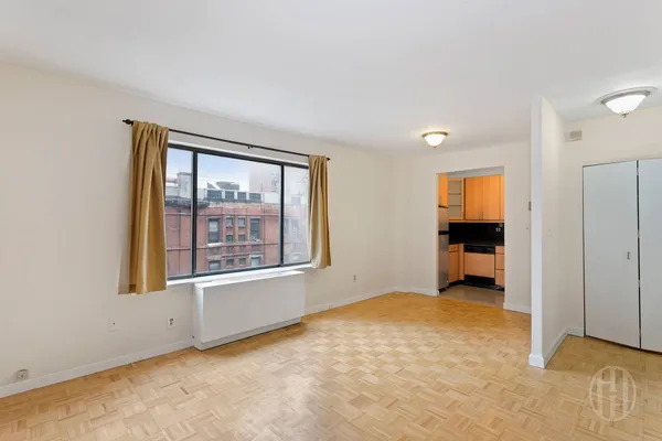$4,500 | 300 East 95th Street, Unit 6A | Upper East Side