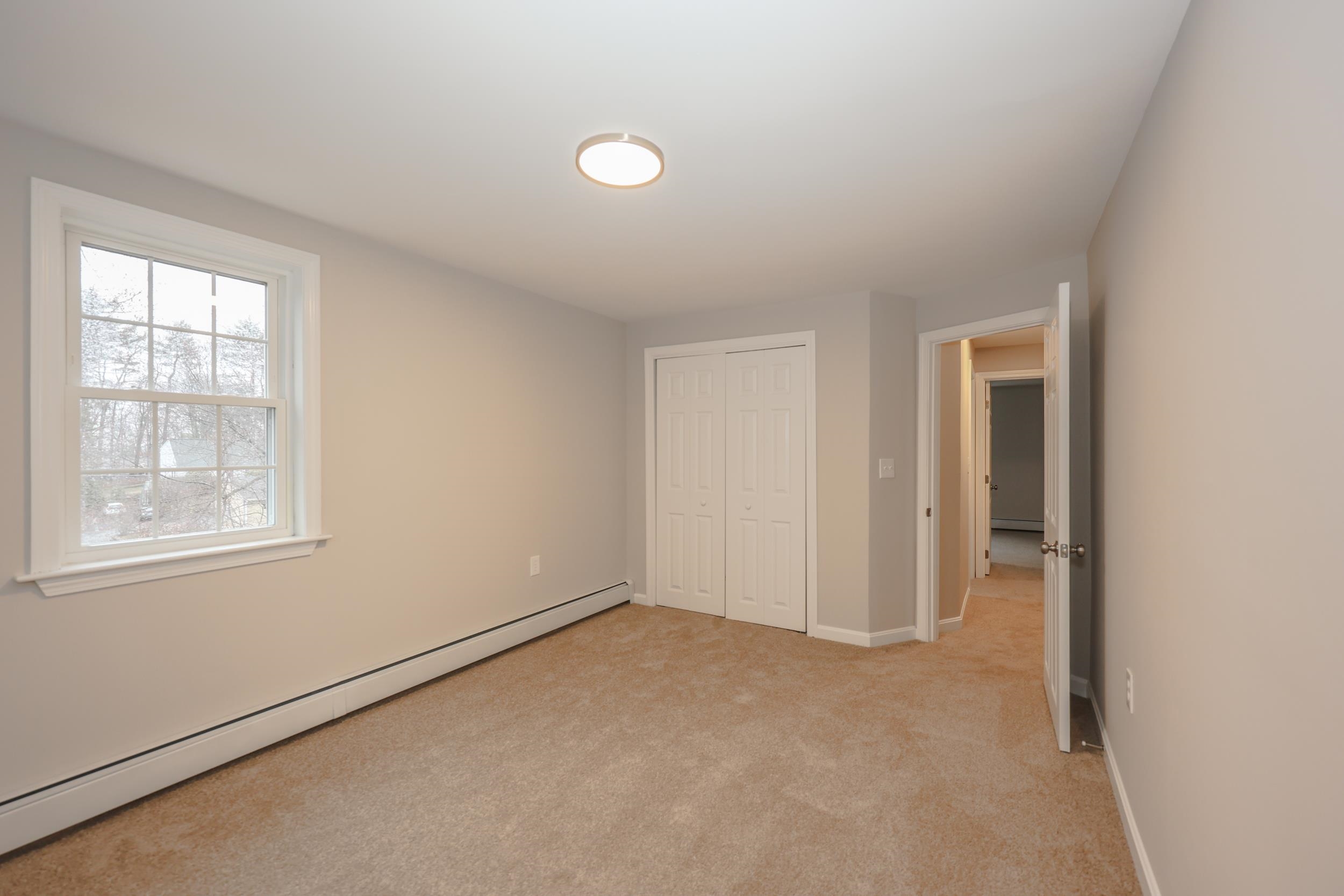 29 Nightingale Road Nashua, NH 03062 - Photo 16 of 26