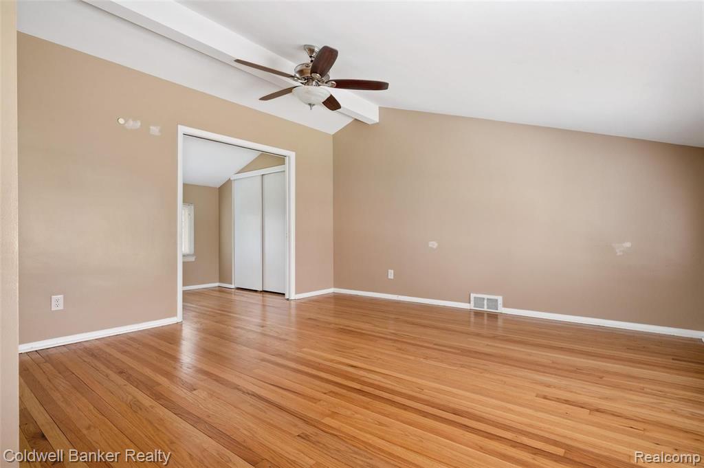1272 East Square Lake Road Bloomfield Hills, MI 48304 - Photo 18 of 36