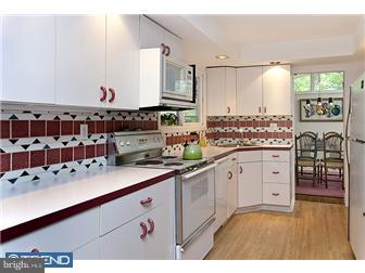 107 Lewis Brook Road Pennington, NJ 08534 - Photo 6 of 11 Kitchen