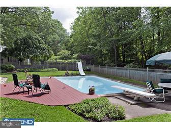 107 Lewis Brook Road Pennington, NJ 08534 - Photo 10 of 11 Exterior Back