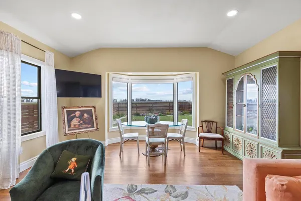 $1,089,900 | 18598 Highway 113, Knights Landing, CA 95645