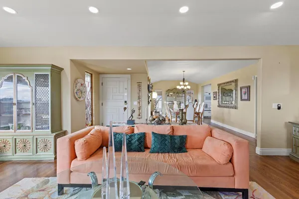 $1,089,900 | 18598 Highway 113, Knights Landing, CA 95645