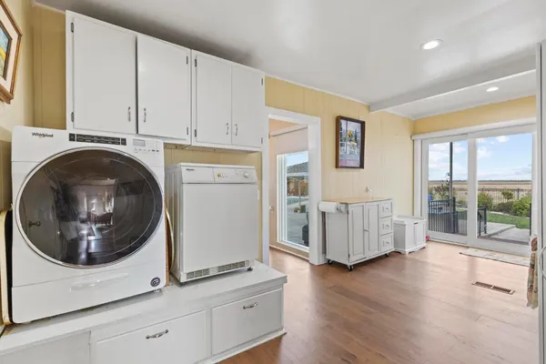 $1,089,900 | 18598 Highway 113, Knights Landing, CA 95645