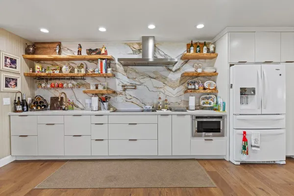 $1,089,900 | 18598 Highway 113, Knights Landing, CA 95645