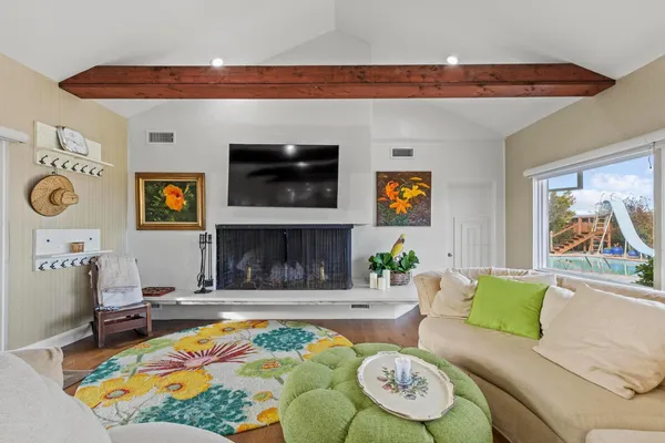 $1,089,900 | 18598 Highway 113, Knights Landing, CA 95645