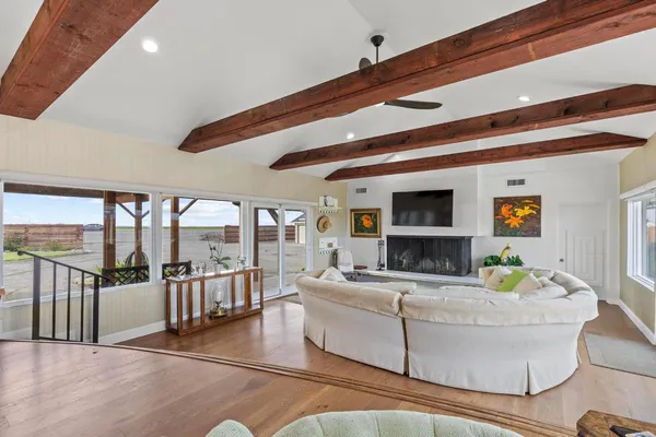 $1,089,900 | 18598 Highway 113, Knights Landing, CA 95645