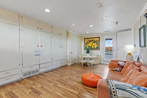 $1,089,900 | 18598 Highway 113, Knights Landing, CA 95645